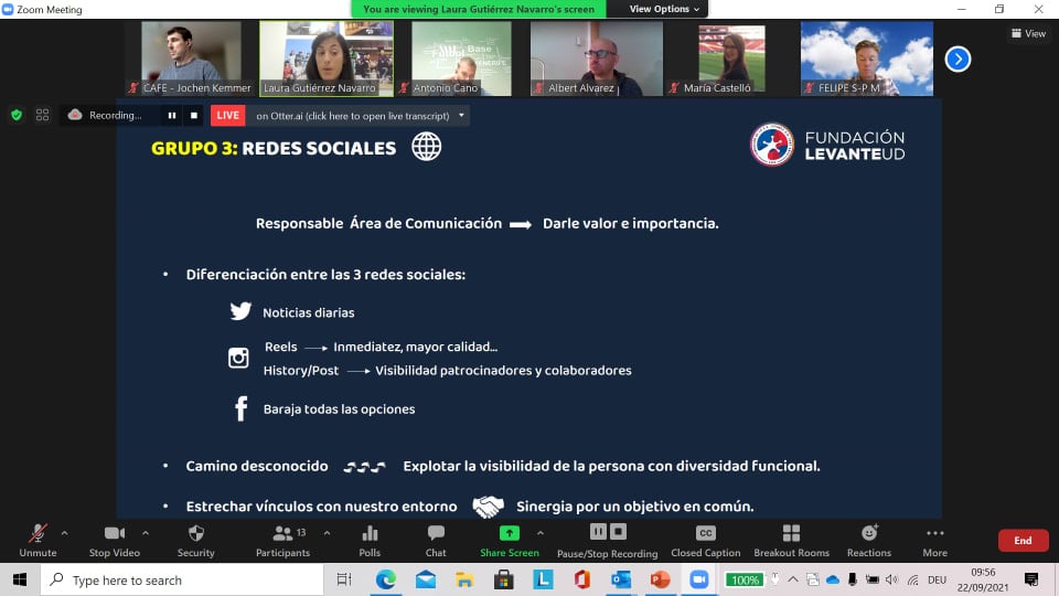 Screenshot of the ongoing virtual meeting with Laura Gutierrez presenting a slide regarding the UD Levante social media policy.