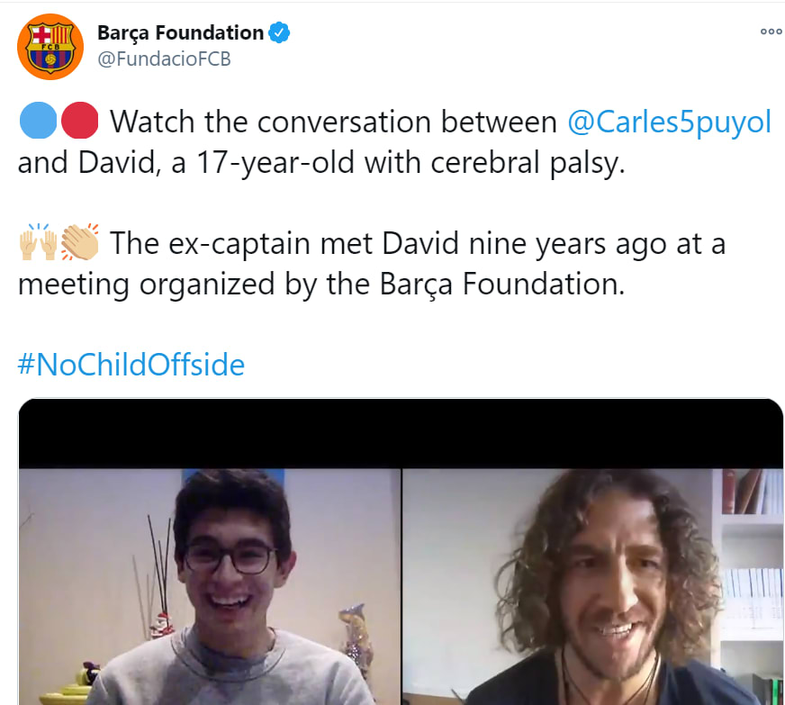 tweet from the Barca foundation for IDDP with a screenshot of a virtual conversation between disabled fan David and club legend Carles Puyol.