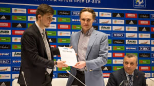 NSC Olimpiyskiy stadium launches audio-descriptive commentary, presented with CAFE special award